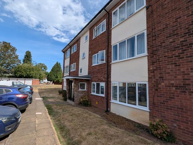 40 Arosa Drive, Birmingham B17, 2 bed flat to rent, £975 pcm | PrimeLocation