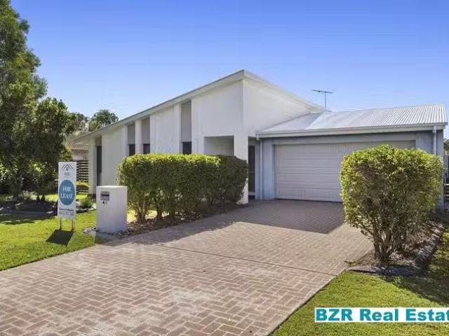 40 Azure Avenue, Redland Bay, QLD 4165