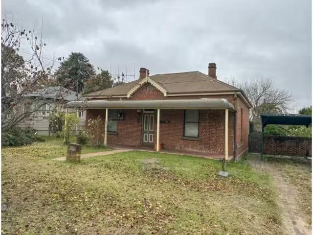40 Bant Street, SOUTH BATHURST House for rent Listed by Carla.