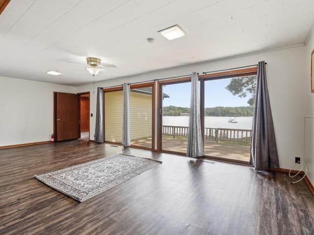 40 Bayer Lane