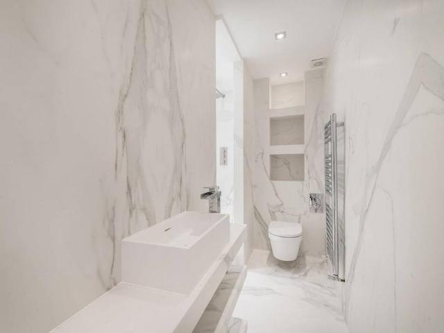40 Brunswick Gardens, London, W8 4AL, United Kingdom | 1 bed apartment for rent #139475939 | Rentberry