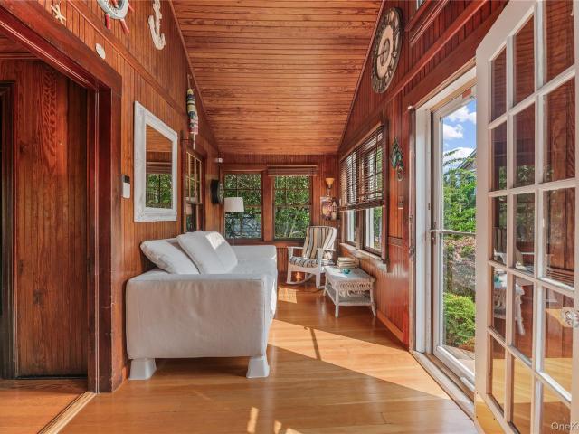 40 Bungalow Ln, Ocean Beach, NY 11770 | MLS #993242