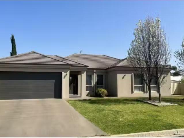 40 Calabria Road, GRIFFITH Apartment for rent Listed by Nicol.