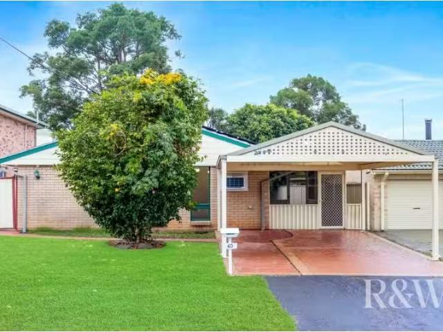 40 Coevon Road, BUXTON House for rent Listed by Property Mana.