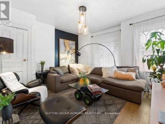 40 Claremont Street, Toronto, ON, M6J 2M5 house for sale | Listing ID C13752 | Royal LePage