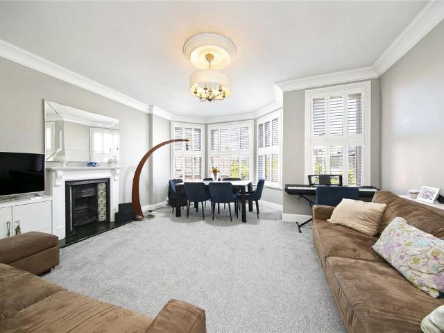 40 Denton Road, London, TW1 2HQ, United Kingdom | 3 bed apartment for rent #140226249 | Rentberry