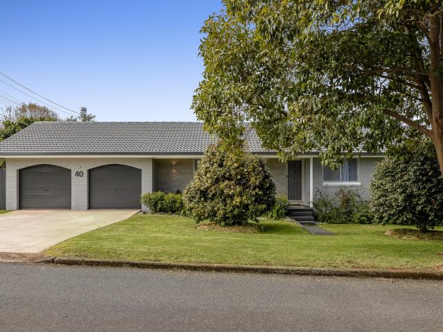 40 Debra Street, Centenary Heights, QLD 4350 House for Rent Ray White Toowoomba Real Estate