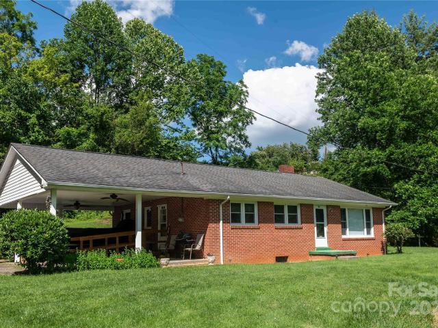 40 Double Island Rd, Burnsville, NC 28714 | MLS #4400