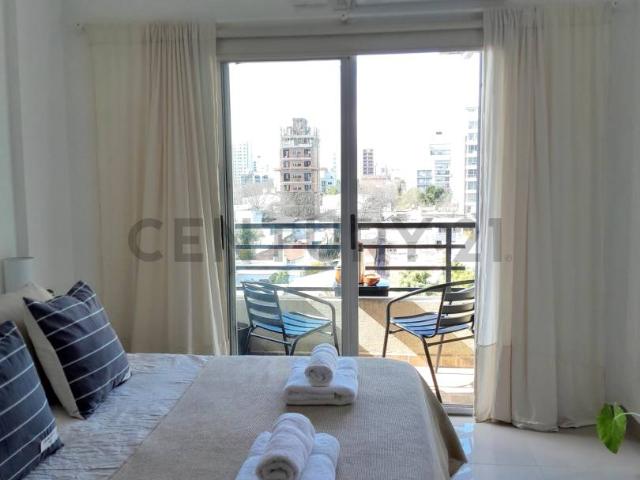 40 e/ 17 y 18 MONOAMBIENTE EN ALQUILER OPCION AMOBLADO