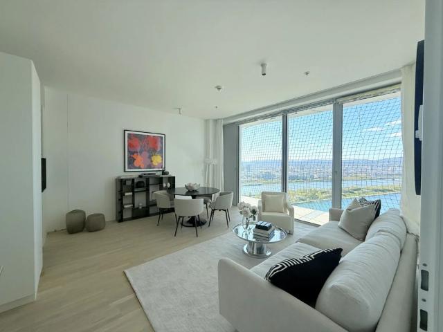 40. Etage Westseitiges 2 Zimmer Apartment mit Weitblick und Abendsonne