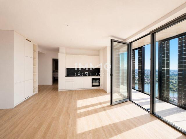40. Etage DC2 Tower: 2 Loggien 37m2 Von Sonnenaufgang bis zur Sonnenuntergang