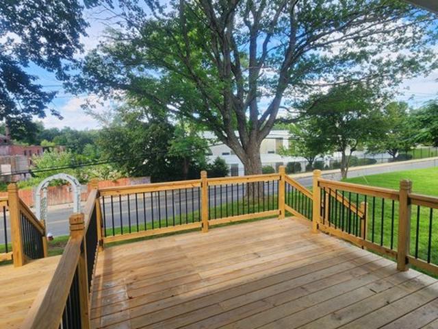 40 Ferry St Unit 1, Easthampton, MA 01027