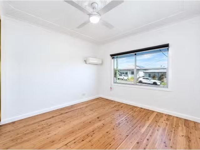 40 Fifth Street, North Lambton House for rent Listed by Colin.