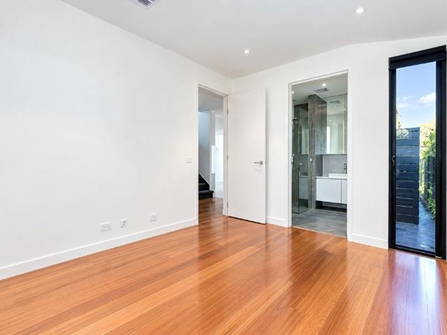 40 Fulham Road, Alphington