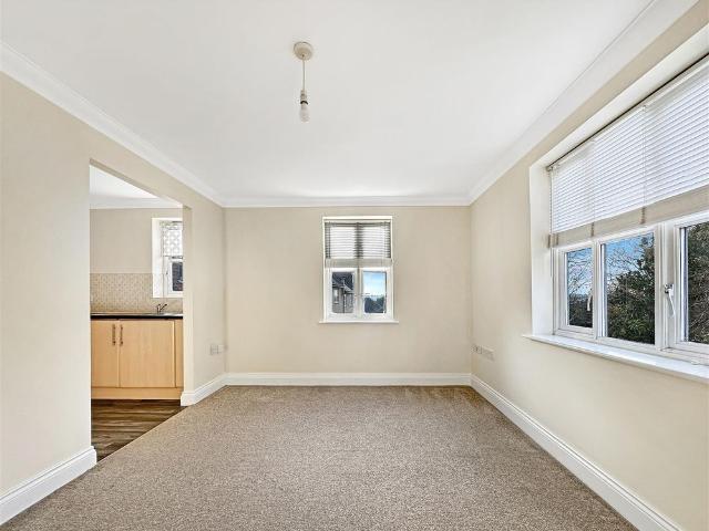 40 Groves Close, Colchester, CO4 5BP
