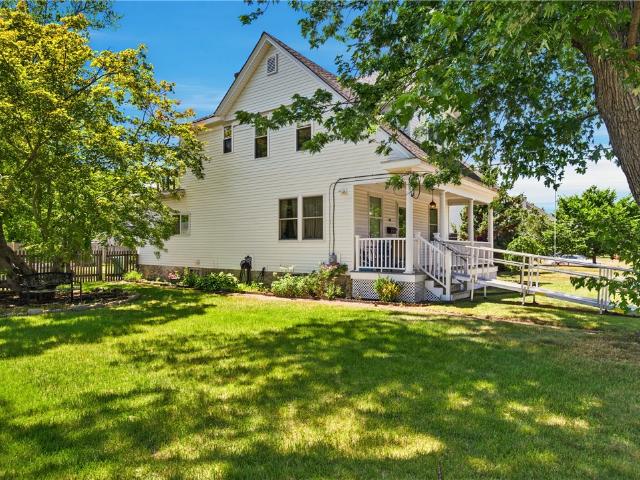 40 Greenwood Avenue