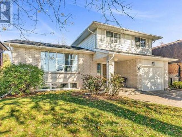 40 Keats Crescent, Guelph Kortright West, ON, N1G 3B2 house for sale | Listing ID X13068 | Royal LePage