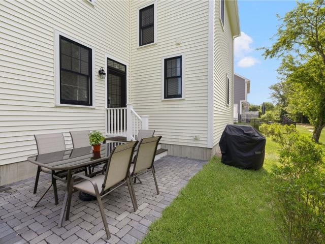 40 Lakeworth Avenue