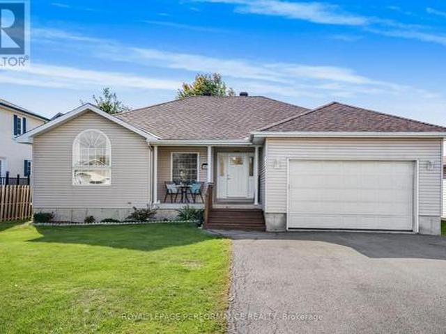 40 Lori Lane, North Dundas, ON, K0C 2H0 house for sale | Listing ID X13675 | Royal LePage