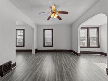 40 Mckinley Place N