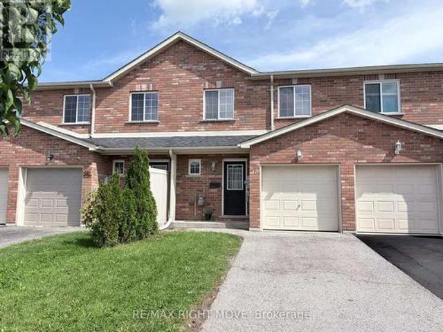40 Michelle Drive, Orillia, ON, L3V 0B3 house for sale | Listing ID S13770 | Royal LePage