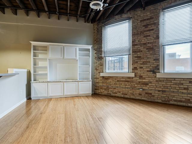 40 Monroe Center Street # 307