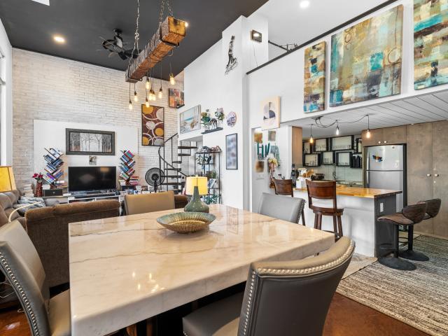 40 N Tower Rd, Unit 1E, Oak Brook, IL 60523 | Compass
