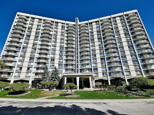 40 N Tower Rd Unit 7H, Oak Brook, IL 60523