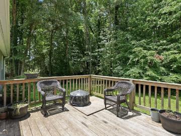 40 Oak Hill Drive