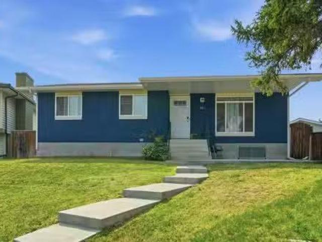 40 Penworth Place Se, Calgary, AB, T2A 4G4 house for sale L.