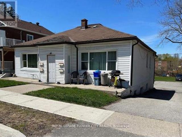 40 Penetang Street, Barrie, ON, L4M 1V6 house for sale | Listing ID S13463 | Royal LePage