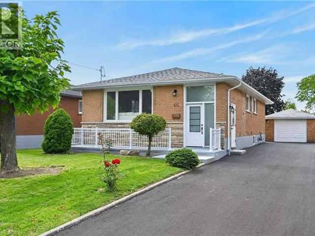 40 Purdy Crescent, Hamilton, ON, L9A 3B3 house for sale | Listing ID 40855 | Royal LePage