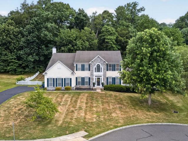 40 Robins Nest Lane