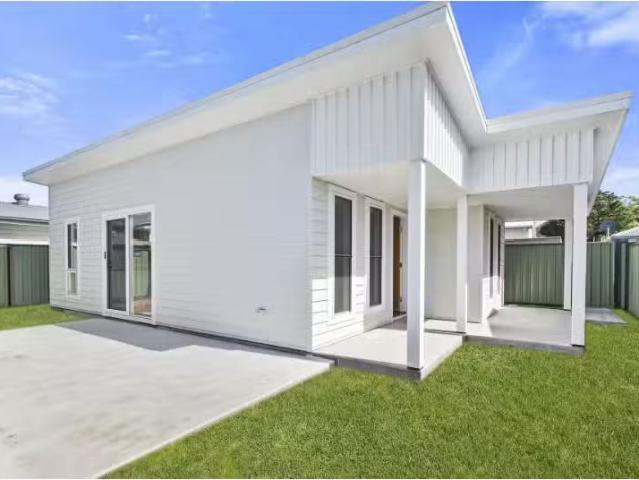 40A Beach Street, Ettalong Beach Apartment for rent Listed by.