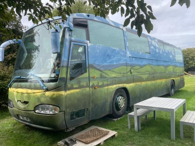 40ft converted coach near country pub