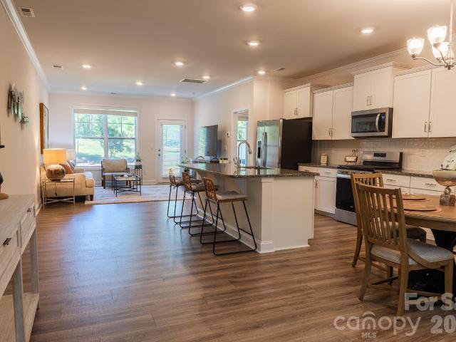 4104 Steel Way