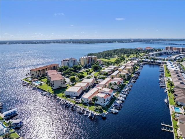 4105 SE 19th Pl, Unit 201, Cape Coral, FL 33904 | MLS #226013