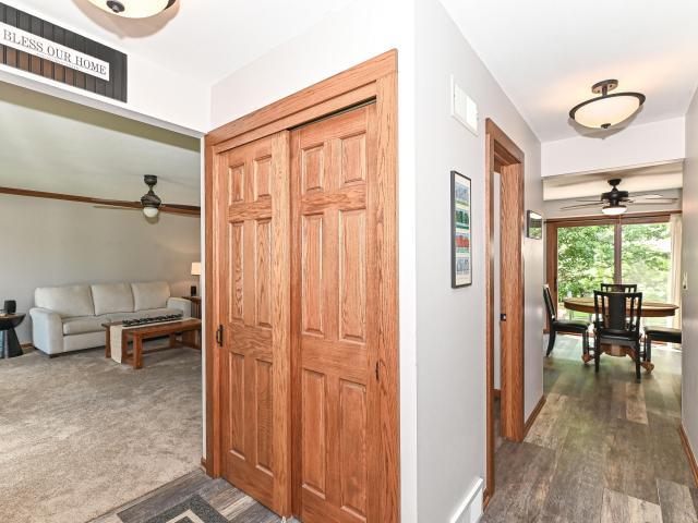 4105 W McGinnis Dr