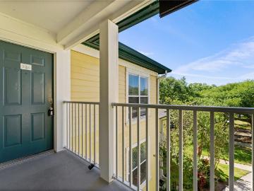 4107 Chatham Oak Ct, Unit 326, Tampa, FL 33624 | MLS #TB8493