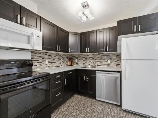 4107 120 Plaza Drive — 4107 120 Plaza Drive