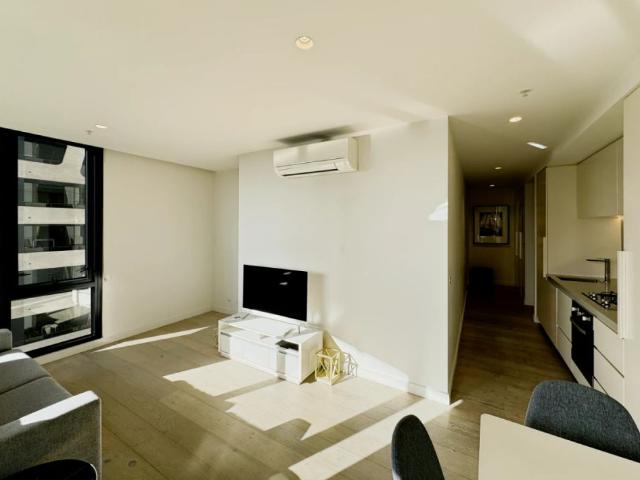4108/81 A'Beckett Street, Melbourne