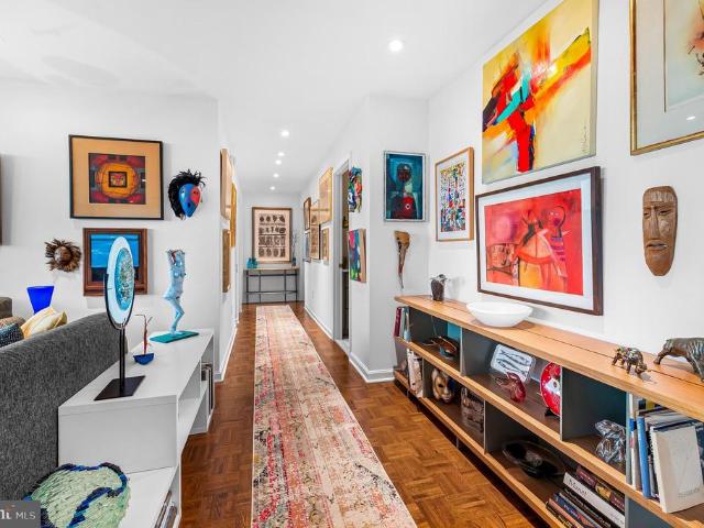 4100 N Charles Street # 1114