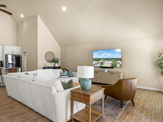 4100 Apache Trail Court