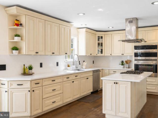 4101 Roberts Rd, Fairfax, VA 22032 | MLS #VAFC2007