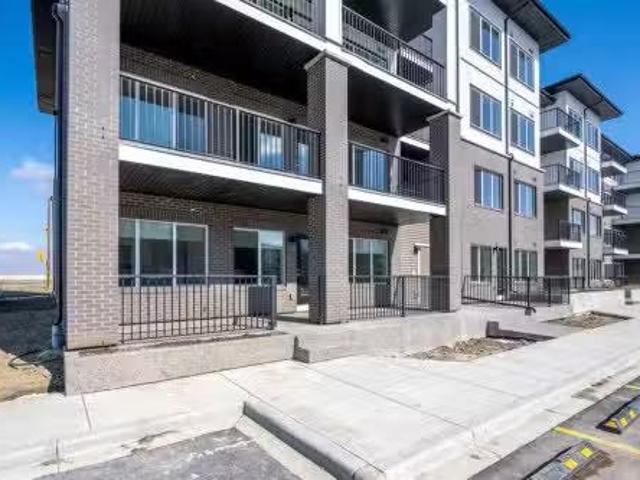 4102 6 Merganser Drive West, Chestermere, AB, T1X 2Y2 condo.
