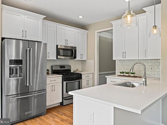 4103 Oak Village Landing
