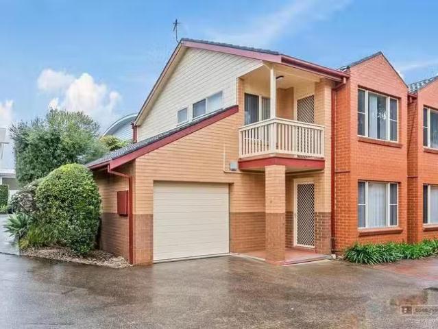 4/10 12 Kulgoa Road, Woonona, NSW 2517