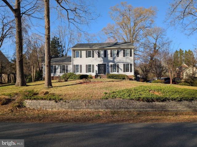 410 Collingwood Dr, Fredericksburg, VA 22405 | MLS #VAST2047