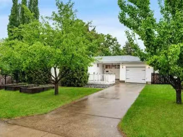 410 Conifer Street, Sherwood Park, AB, T8A 1M9 house for sal.