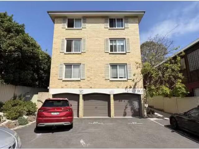4/10 Alexander Street, Coogee Apartment for rent Listed by Mi.